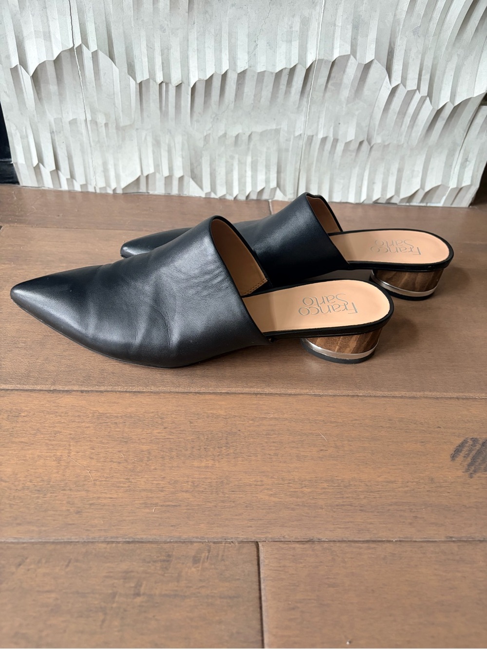 Franco Sarto Viola3 leather pointed slides mules wooden kitten heel 8.5 black